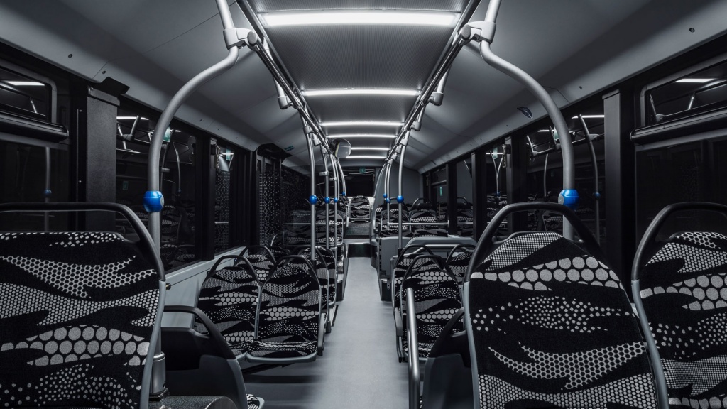 ecitaro_content-comfort-passenger-nachtbeleuchtung-01.jpg